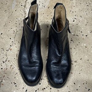 Daniele Ferradini black leather boots